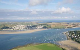 Edge Of Padstow, 2 Bedroom Luxury Lodge